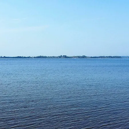 Дом отдыха 4 Person Holiday In
